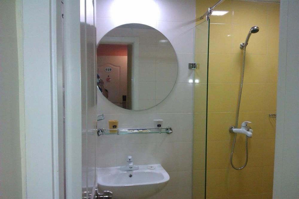 Home Inn Hotel Guiyang Fushui Middle Road ภายนอก รูปภาพ